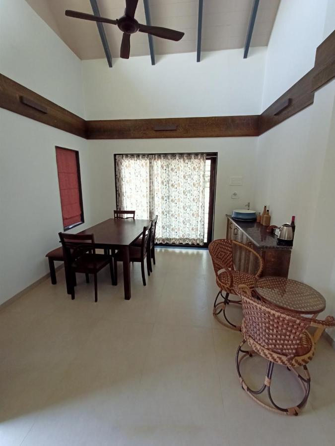 Saffronstays Eden, Nashik - Pet-Friendly Villa With Pool, Jacuzzi & Grape Farm ภายนอก รูปภาพ